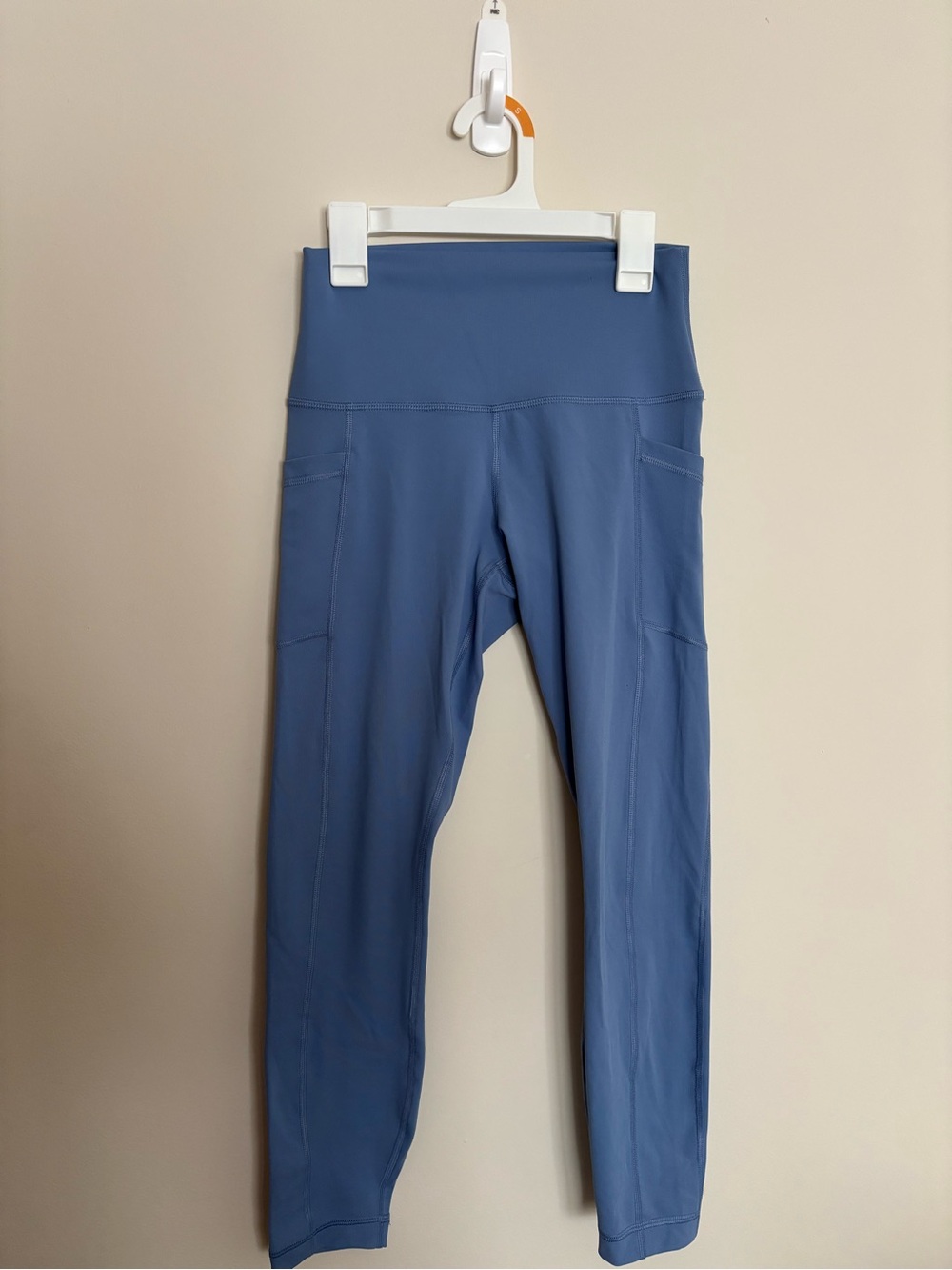 Yogalicious Blue High-Rise Leggings with Side Pockets